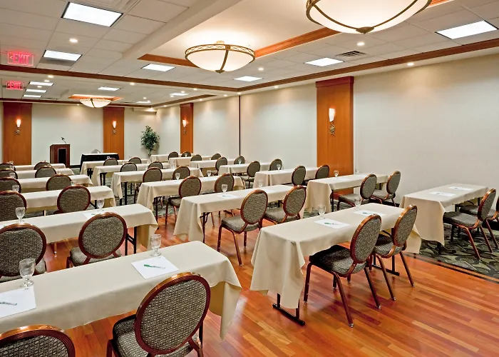 Holiday Inn Hasbrouck Heights-Meadowlands By Ihg