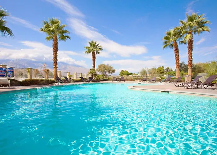 Hampton Inn & Suites Cathedral City