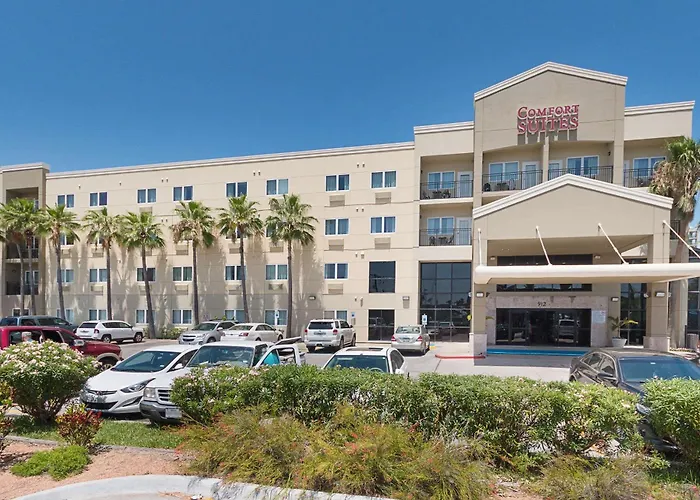 Comfort Suites Beachside