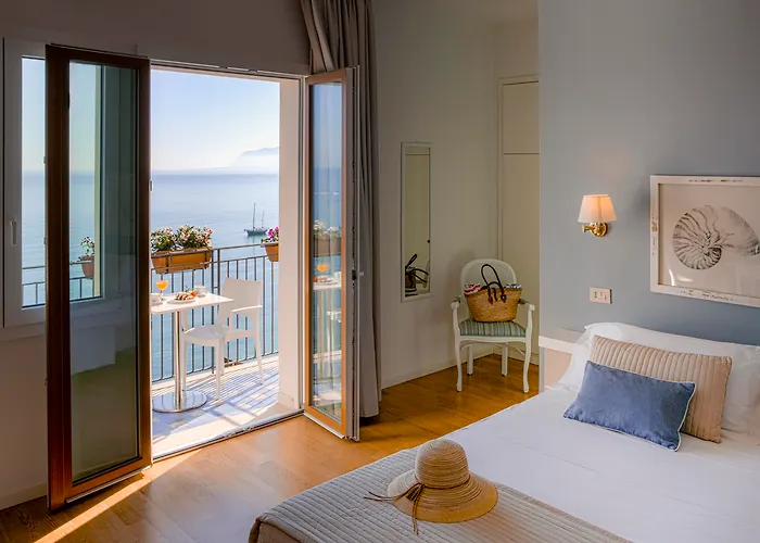 Hotel Punta Nord Est