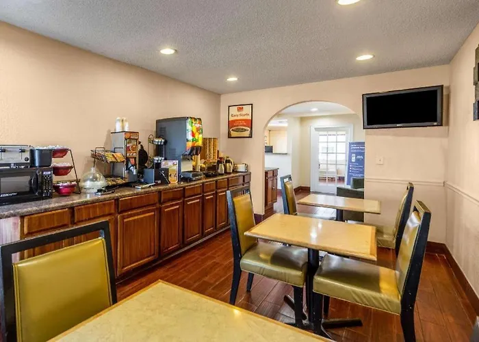 Econo Lodge Meridian South