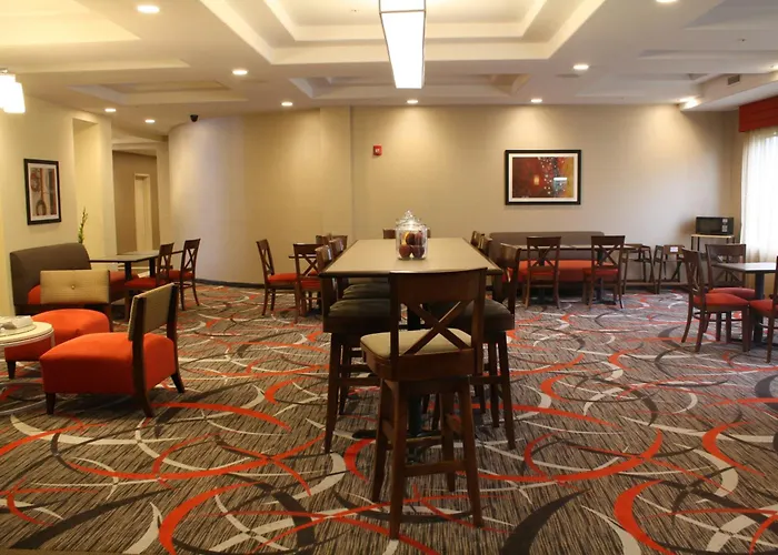 Holiday Inn Express And Suites - Bradford By Ihg