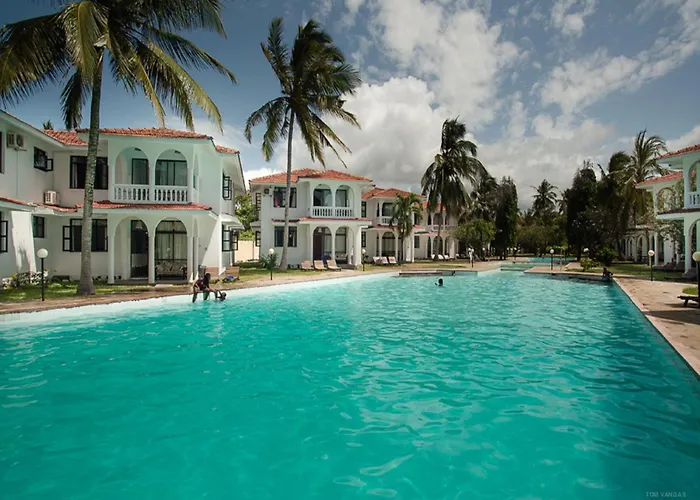 Bahari Dhow Beach Villas