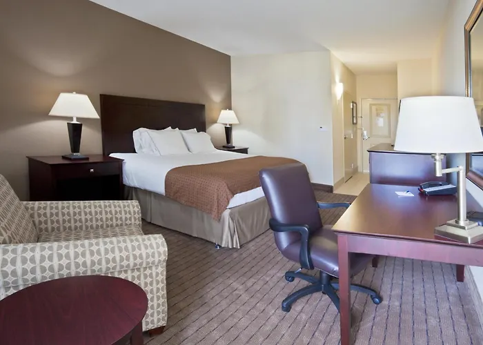 Holiday Inn Express- North Palm Beach And Ihg Hotel