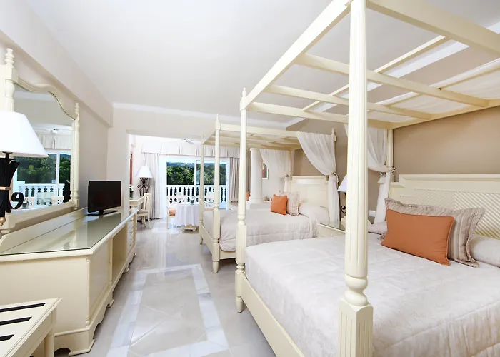 Bahia Principe Escape Runaway Bay (Adults Only)