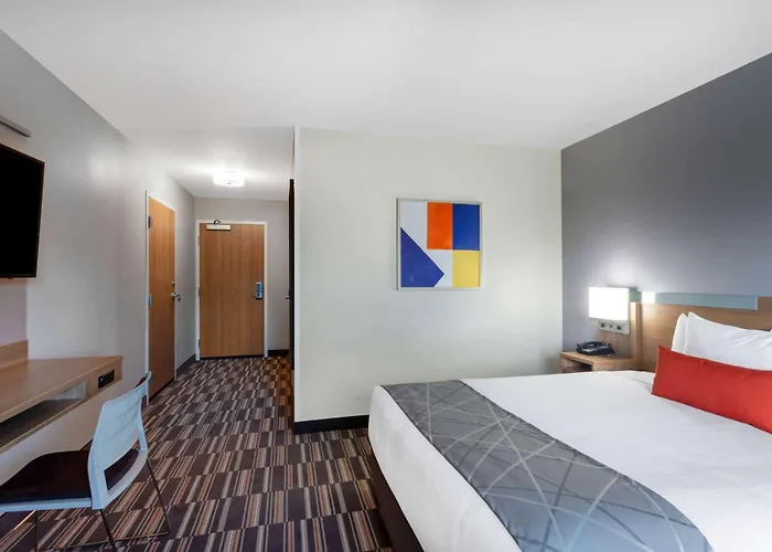 Microtel Inn & Suites By Wyndham Amsterdam Ny