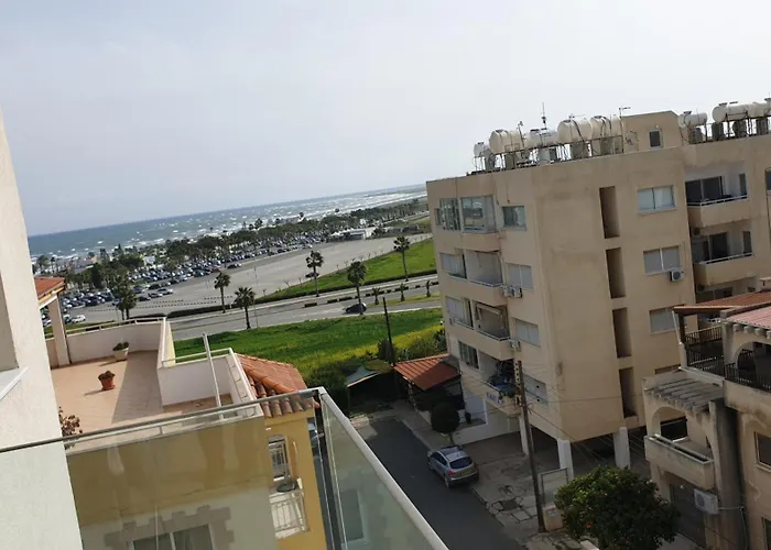 La Veranda Hotel