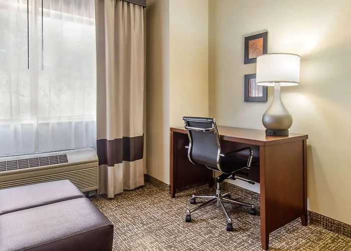 Quality Suites Corbin North