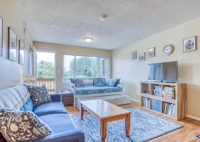 Proposal Rock Inn 233 - Meredith Lodging