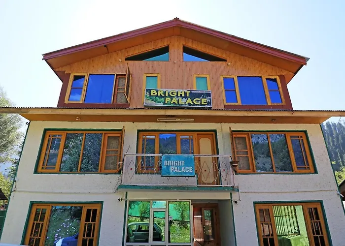 Hotel Bright Palace