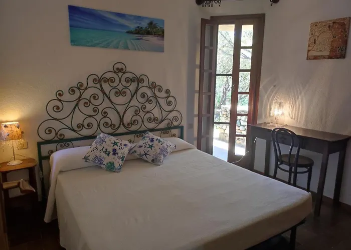 Villa Giancarla Santa Margherita di Pula - Indipendente - parcheggio privato - 250 m dal mare