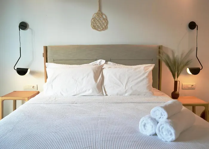 Iades Suites