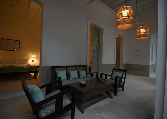 La Cedille - French Heritage House