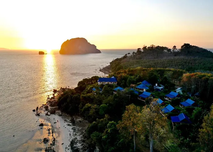 Esmeralda View Resort - Sha Extra Plus