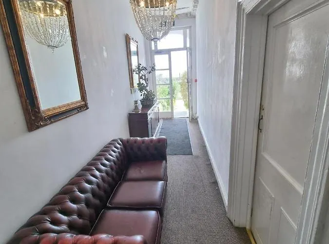 Studio Flat Next To Port And Cliffs