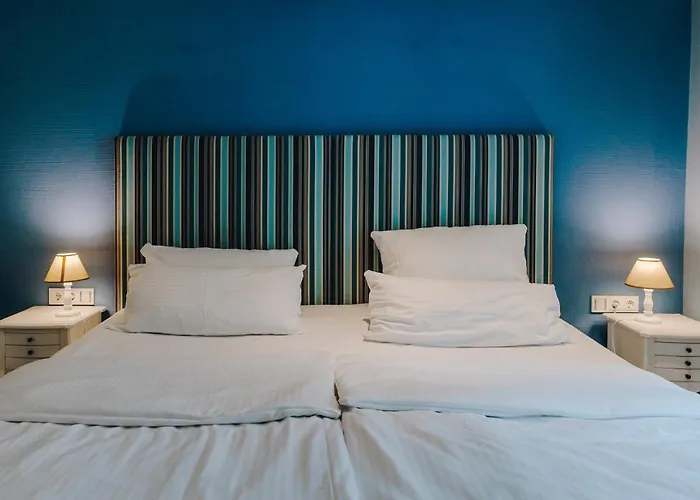 Little 7 - Boutique Hotel