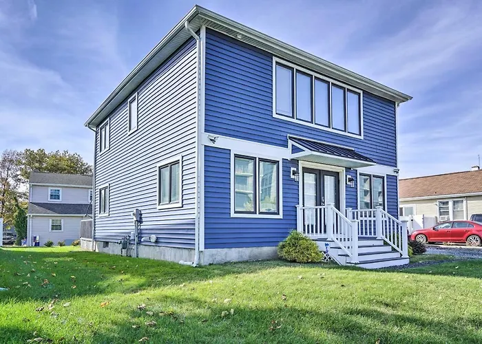 Long Branch Getaway: Grill, 1 Block To Beach!