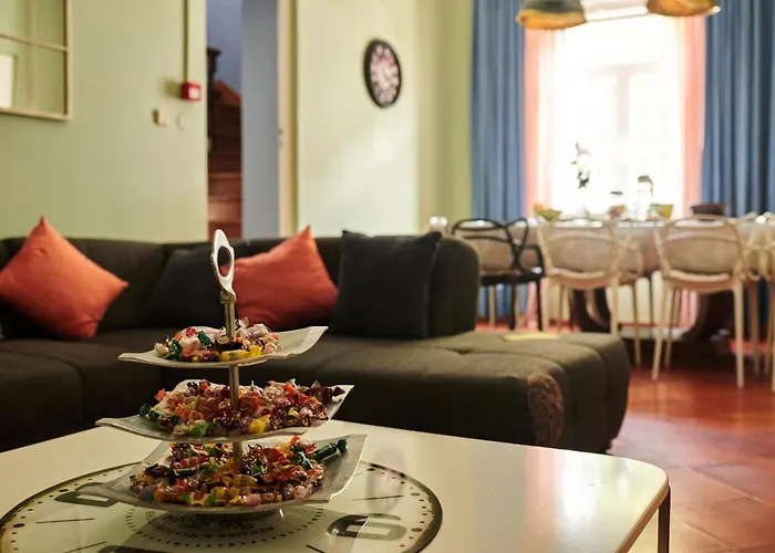 Eco Ljmonade Hostel