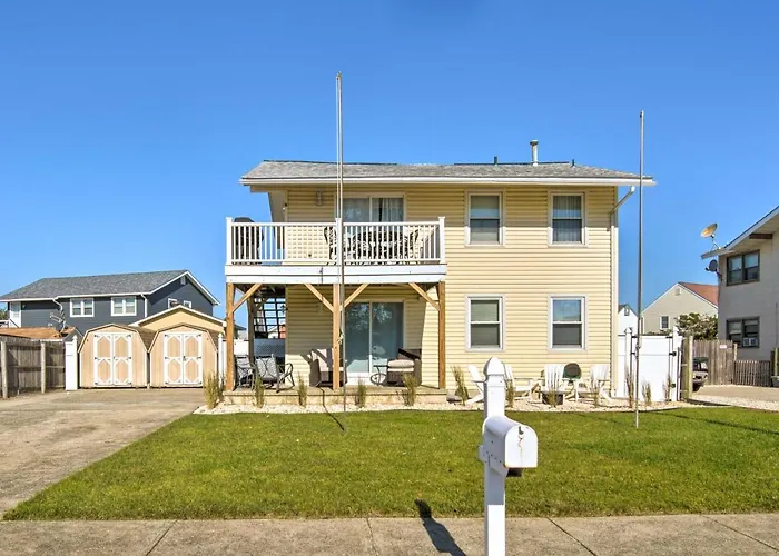 Coastal Brigantine Retreat - Walk To Beach!