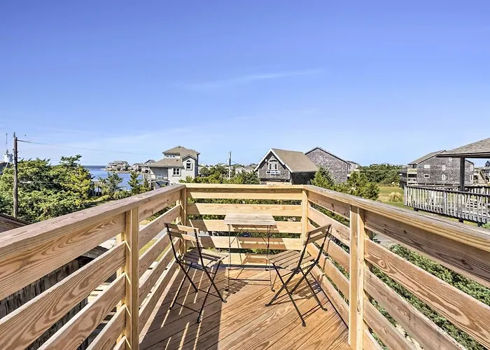 Walk To Bay & Boat Launch: Beach House In Avon