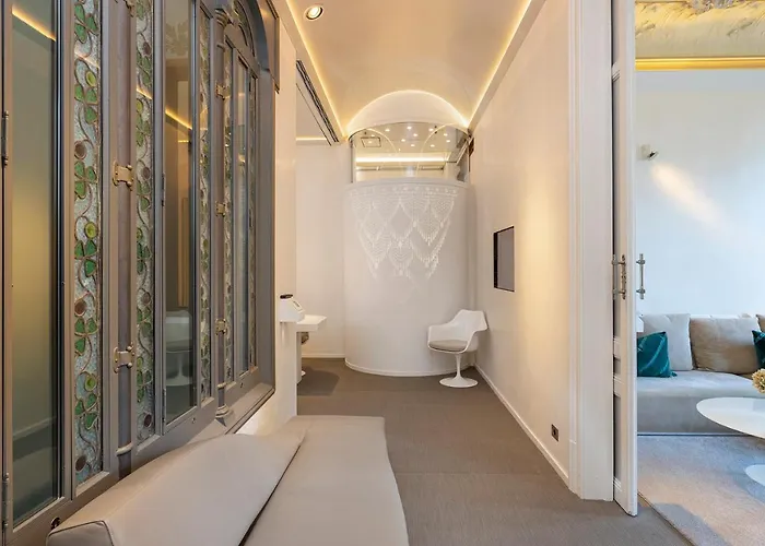 El Palauet Modernist Suites Barcelona