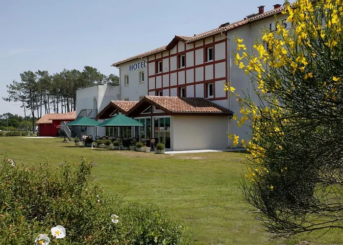 The Originals City, Hotel Les Bruyeres, Dax Nord
