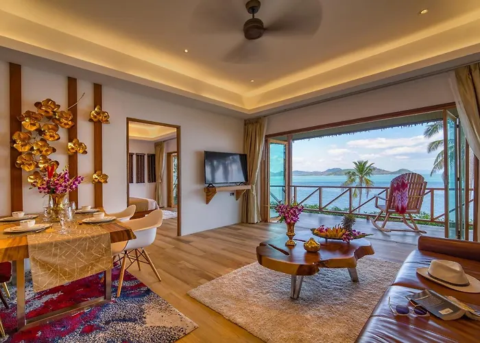 Coconut Grove Resort