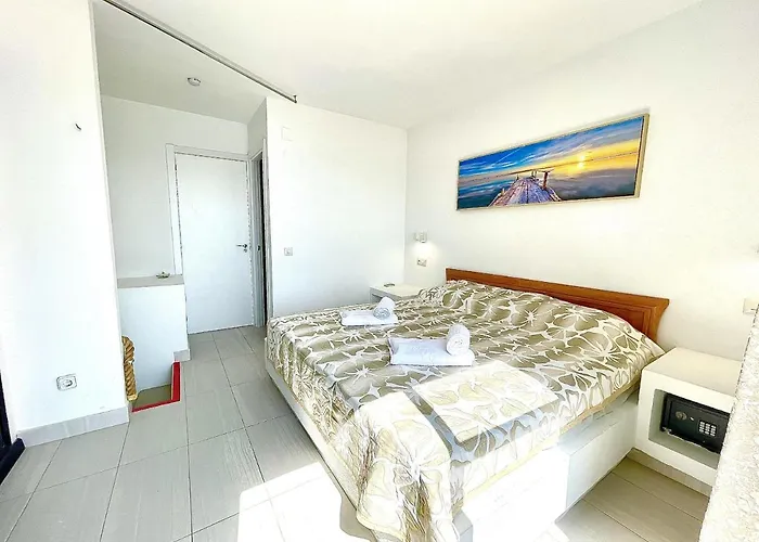 Dona Lola Miriam - Nice Duplex 1 Bedroom Apartment With Open Sea Views Close To Restaurants And Bars Between Marbella And Fuengirola - Costa Del Sol - Cs166