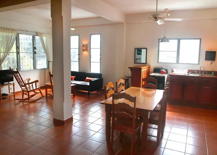 Bluebelize B&B