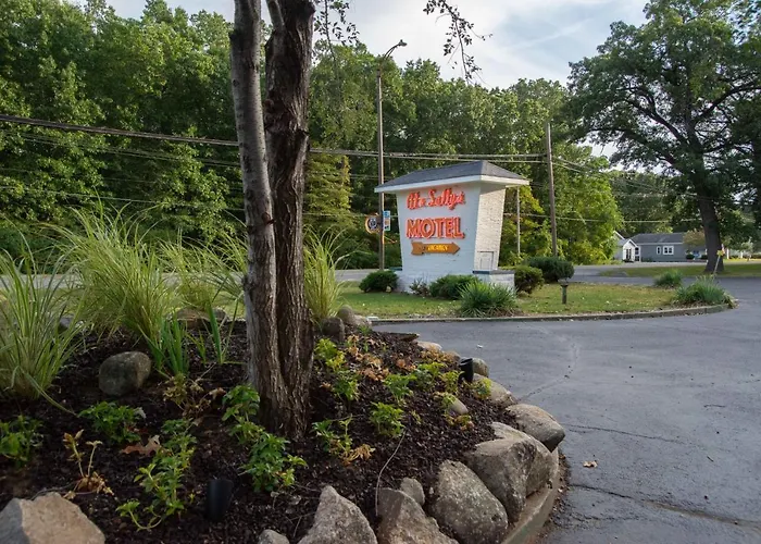 Al & Sally'S Motel