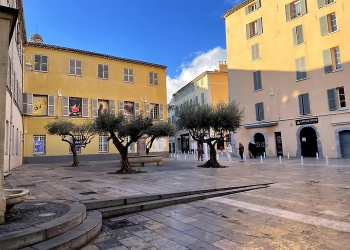 La Perle De Toulon, Grand Appartement Tout Confort, Idealement Situe