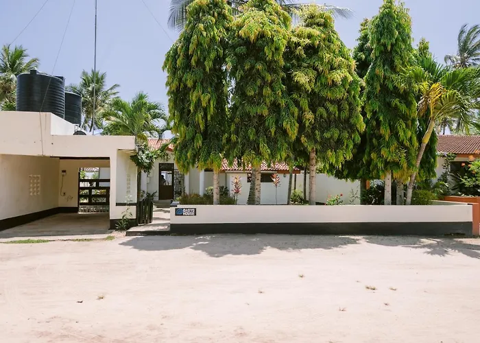 Oasys House - Beautiful Private Beach Front Home