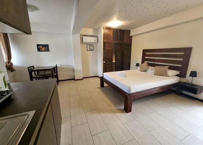 Angelina Beach Resort & Italian Restaurant Malapascua