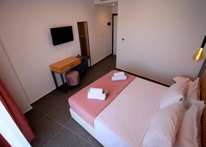 Blue Eye Hotel