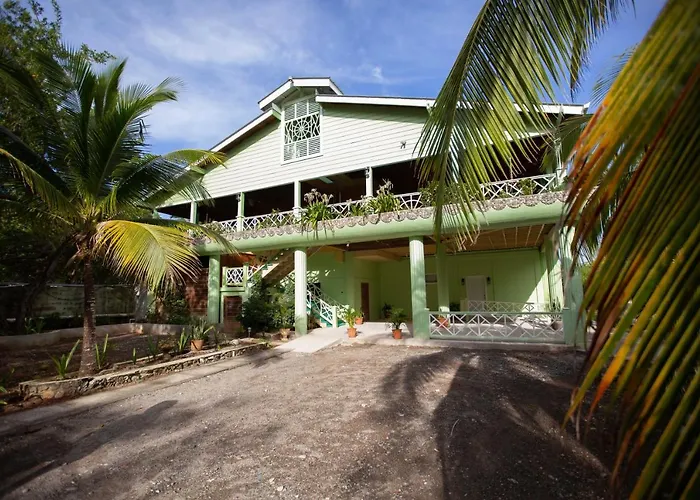 Sea Eye Hotel - Laguna Building