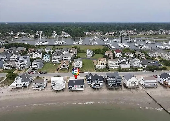 Bay Bliss - Private Beachfront Home With 180° Views & Hot Tub!