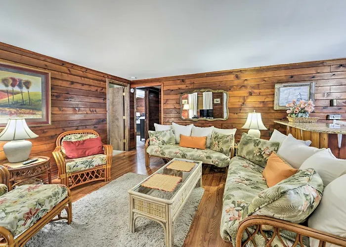 Seaside Park Apt: Outdoor Shower, Walk To Beach!