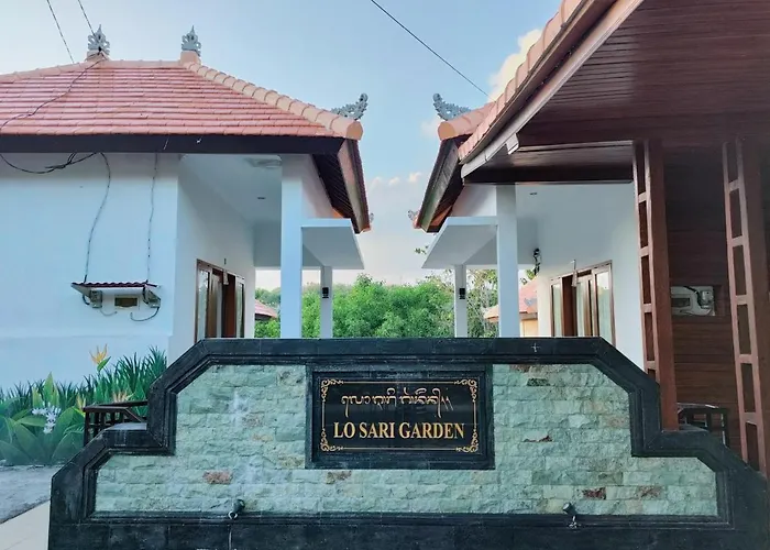 Lo Sari Bungalow