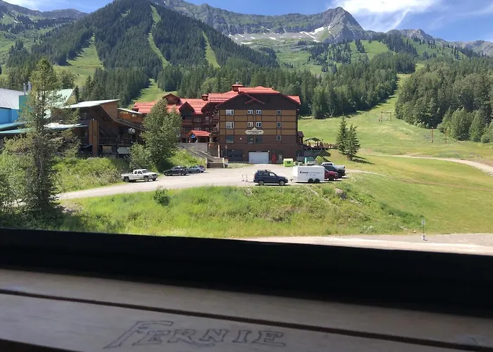 Griz Inn Rmc Rentals By Park Vacation Management