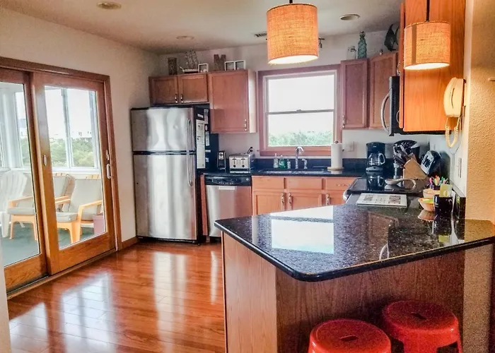 Lake Front Modern Beach House-Hatteras Island