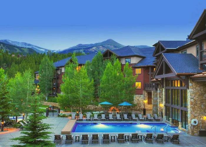 Grand Timber Lodge