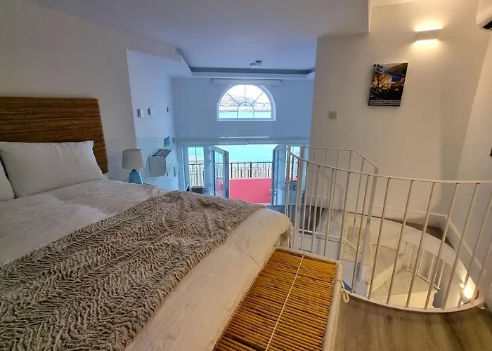 New Beachfront Duplex - Sleeps Up To 4