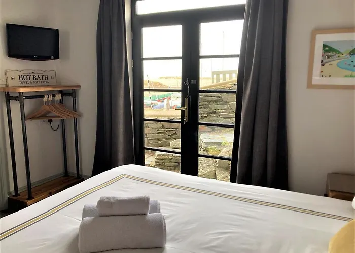 Sunray Suites