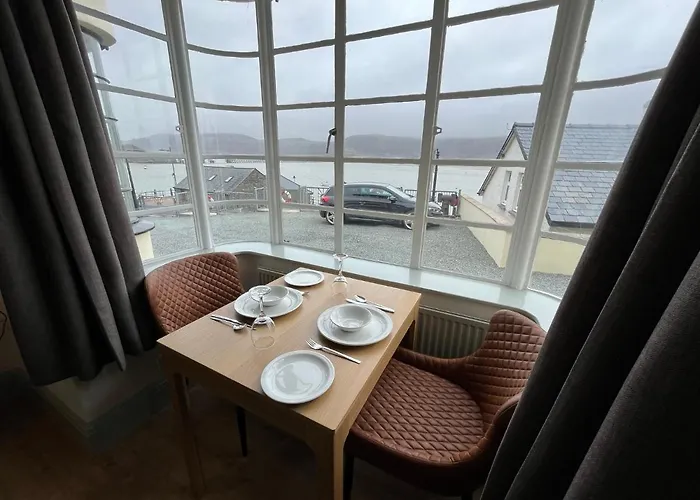 Sunray Suites