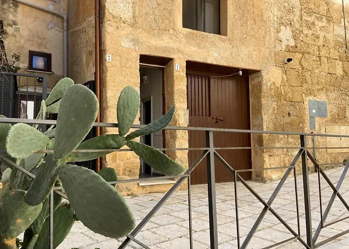 Nelle Antiche Mura