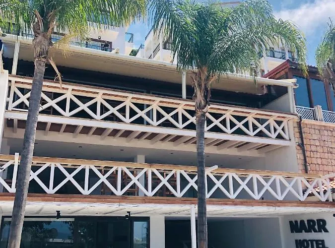 Narr Hotel