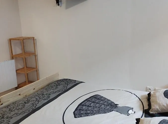 House Of Twenty- Studio Paisible A Dieppe Plage Et Gare A Pied - Situe Rue Pietonne - Wifi - Draps Et Serviettes Inclus -
