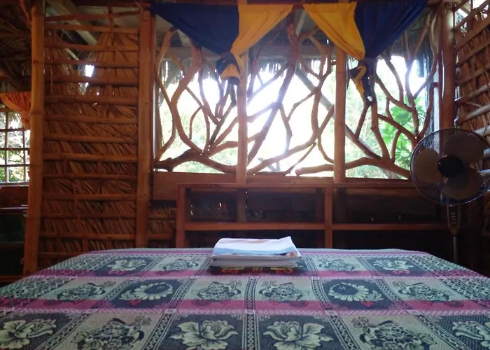 El Bamboo Cabins