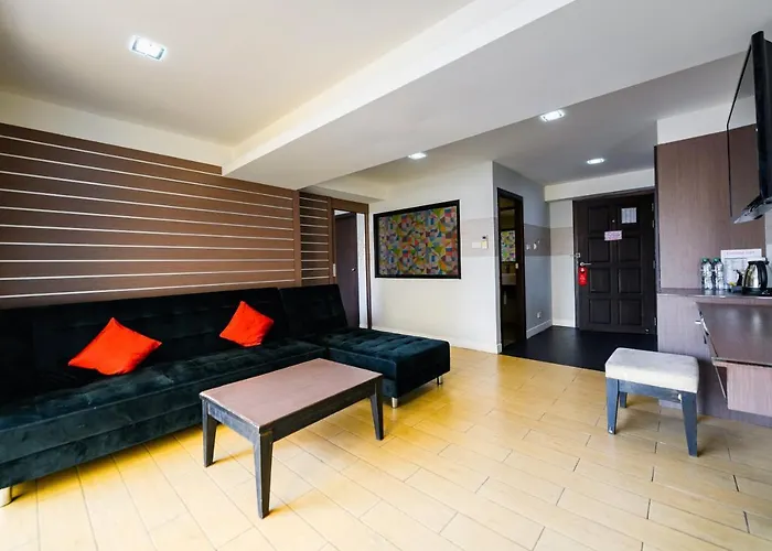Scandia Beach Hotel - Soi 7 Best Location - 200M To Beach Next To Food Market