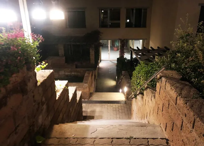 Confortevole Bilocale Giardino Doppio Parcheggio